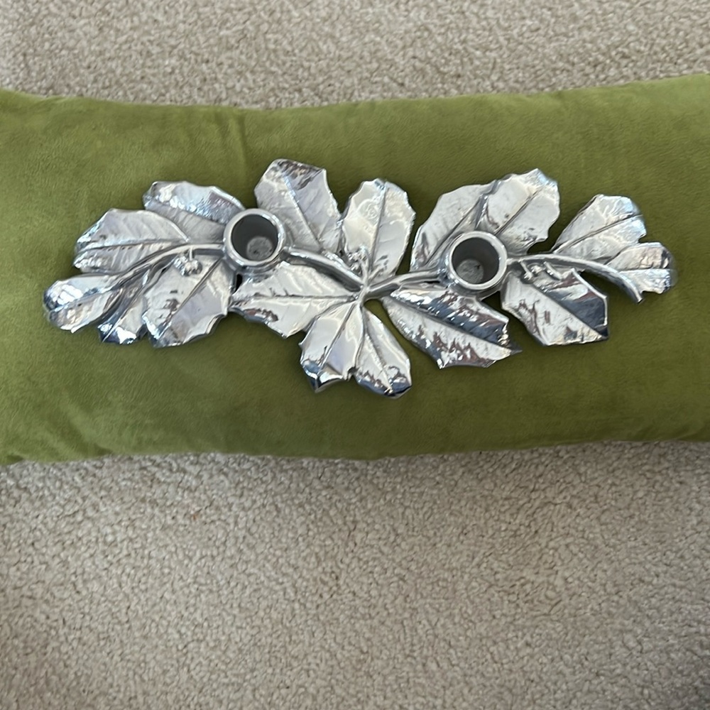 Wilton Armetale- RWP -Pewter- Holly & Berries Candle Holder - VGC